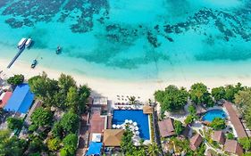 AKIRA Lipe Resort
